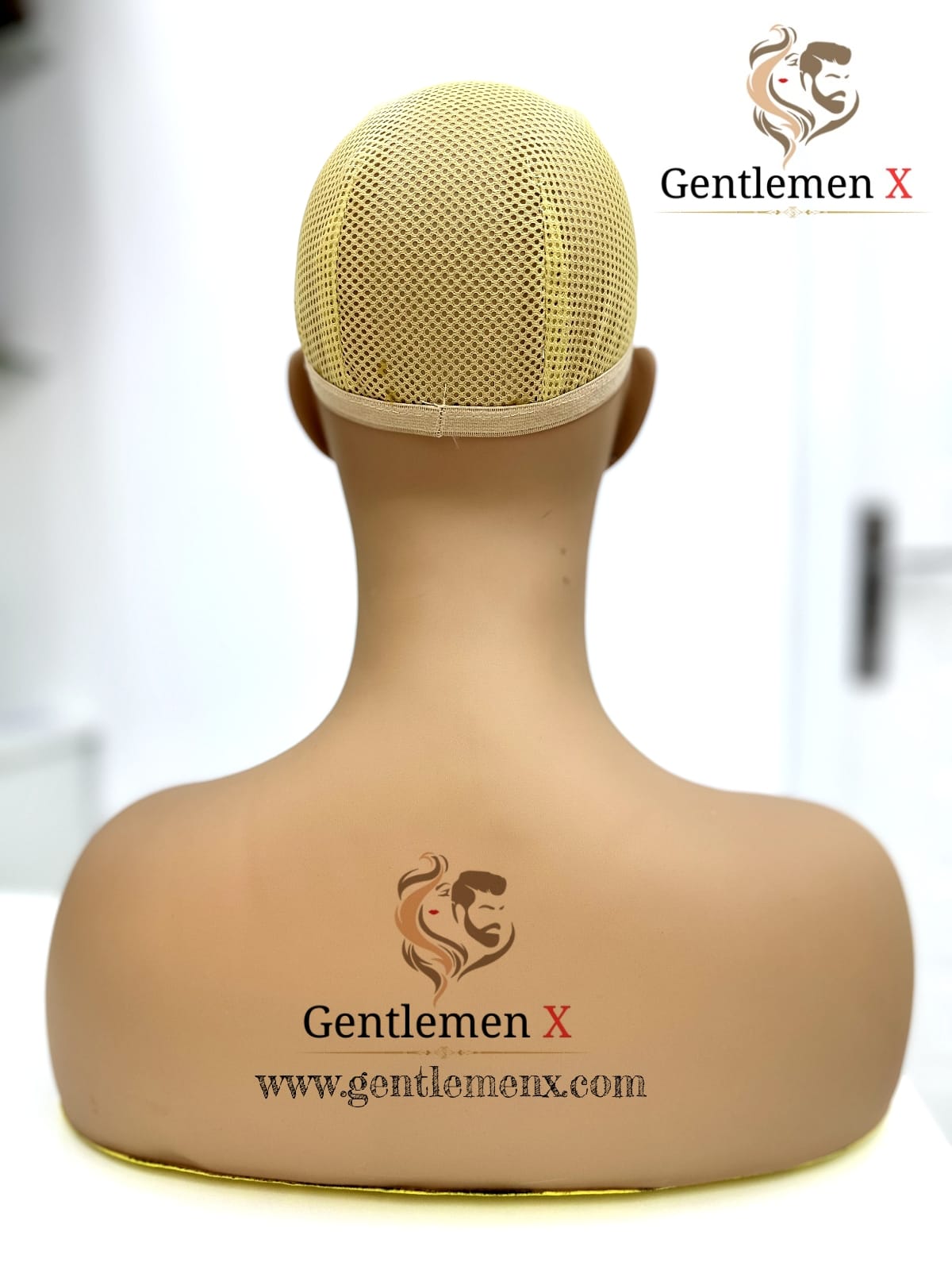 Realistic Female Mannequin Head with Shoulder for Display - Manikin Head with Shoulder for Wig/Jewelry/Makeup/Hat/Sunglass Display