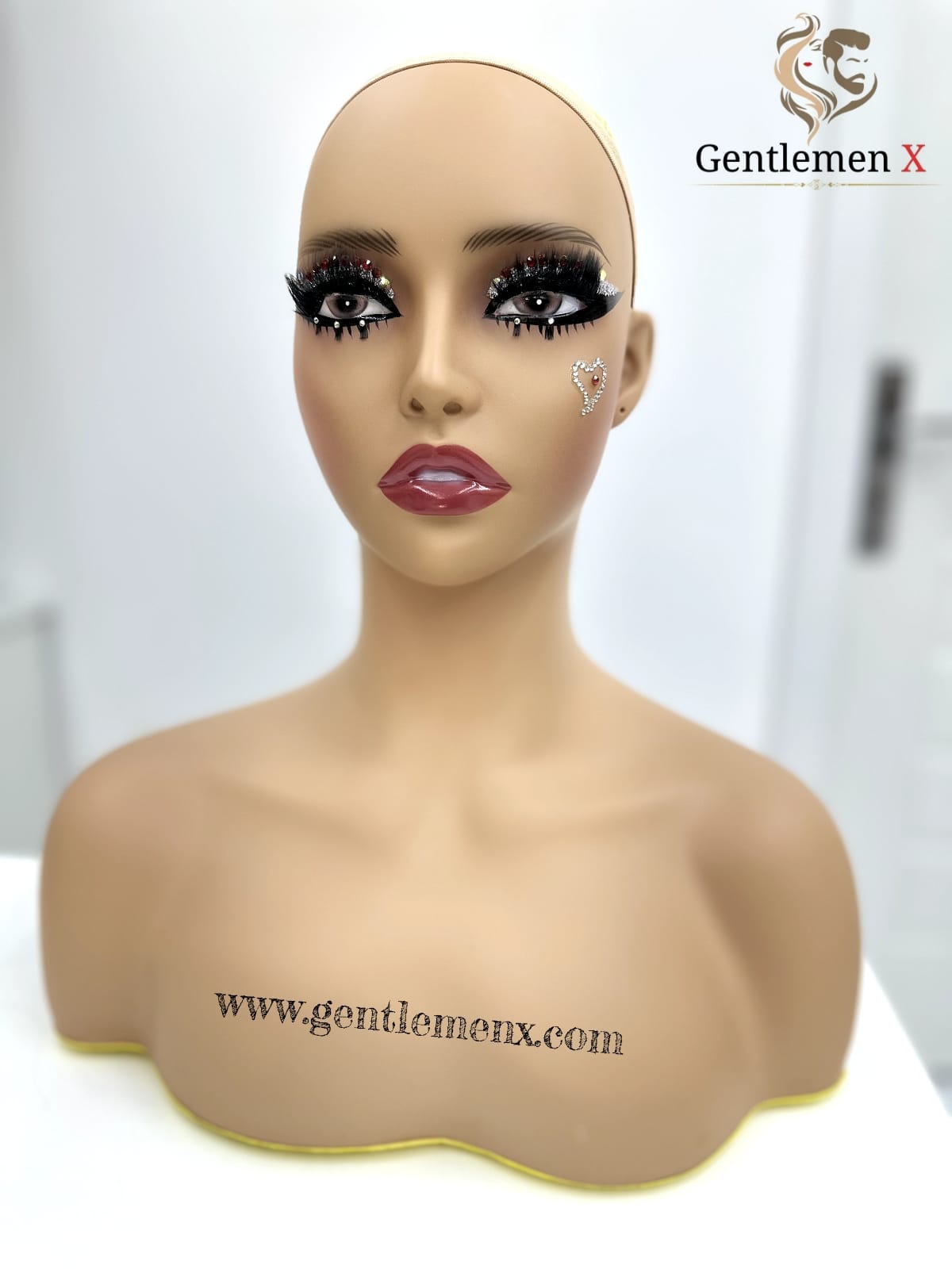 Realistic Female Mannequin Head with Shoulder for Display - Manikin Head with Shoulder for Wig/Jewelry/Makeup/Hat/Sunglass Display