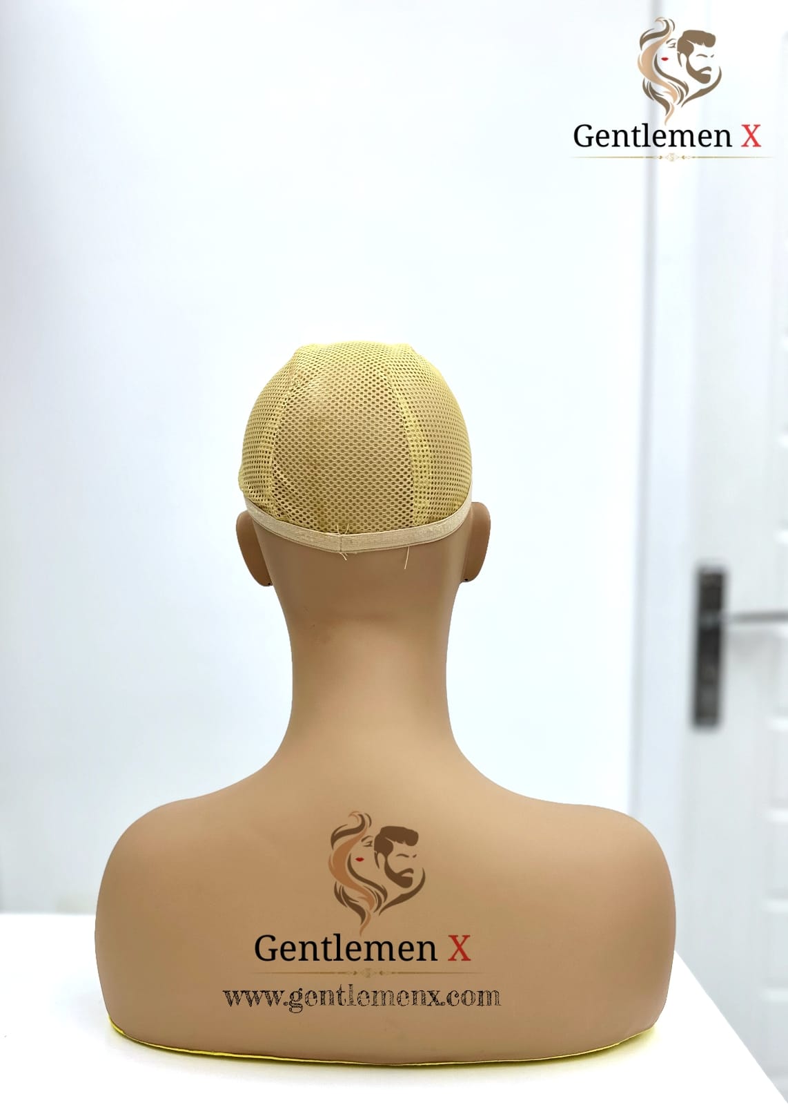 Realistic Female Mannequin Head with Shoulder for Display - Manikin Head with Shoulder for Wig/Jewelry/Makeup/Hat/Sunglass Display