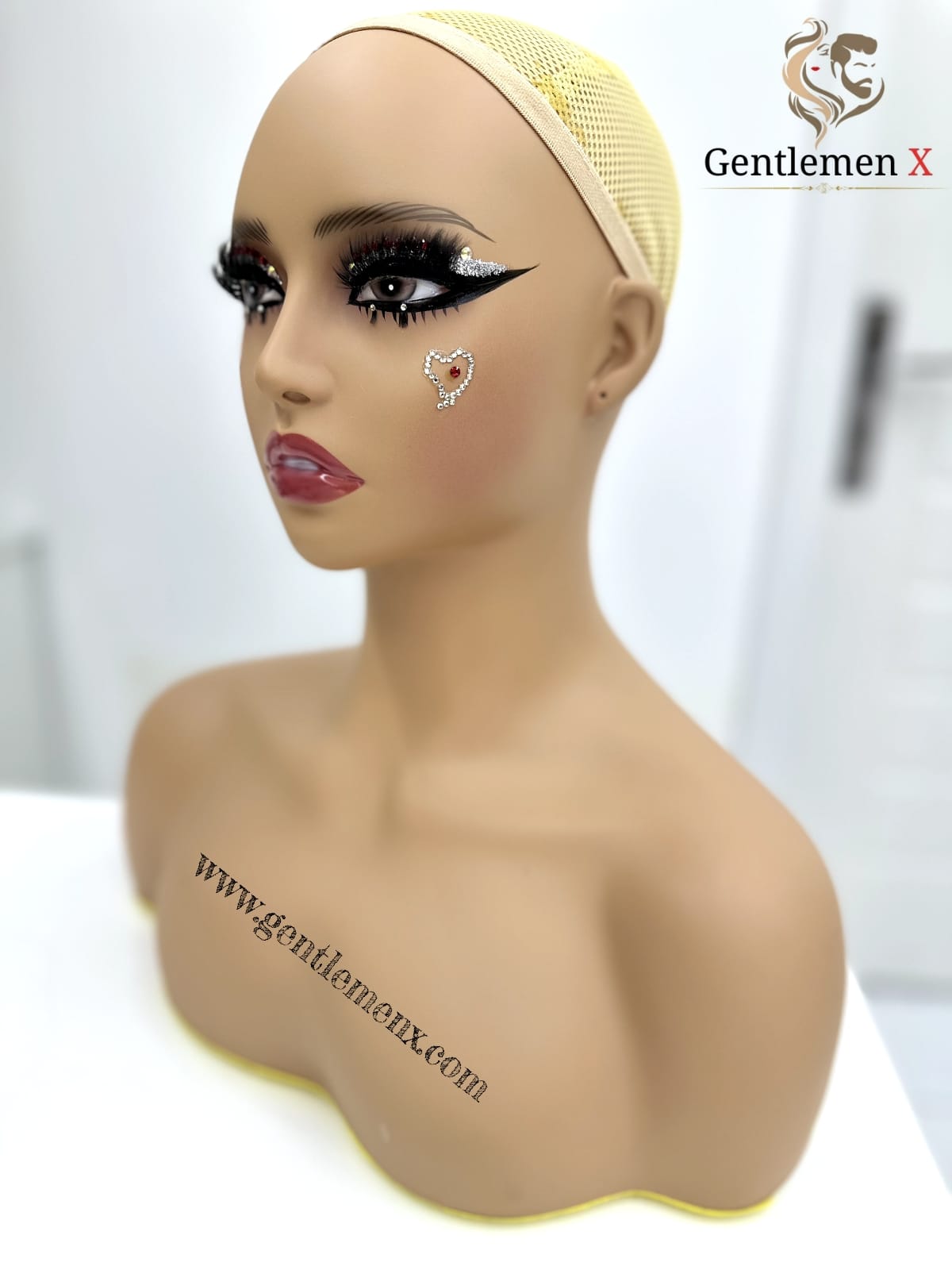 Realistic Female Mannequin Head with Shoulder for Display - Manikin Head with Shoulder for Wig/Jewelry/Makeup/Hat/Sunglass Display